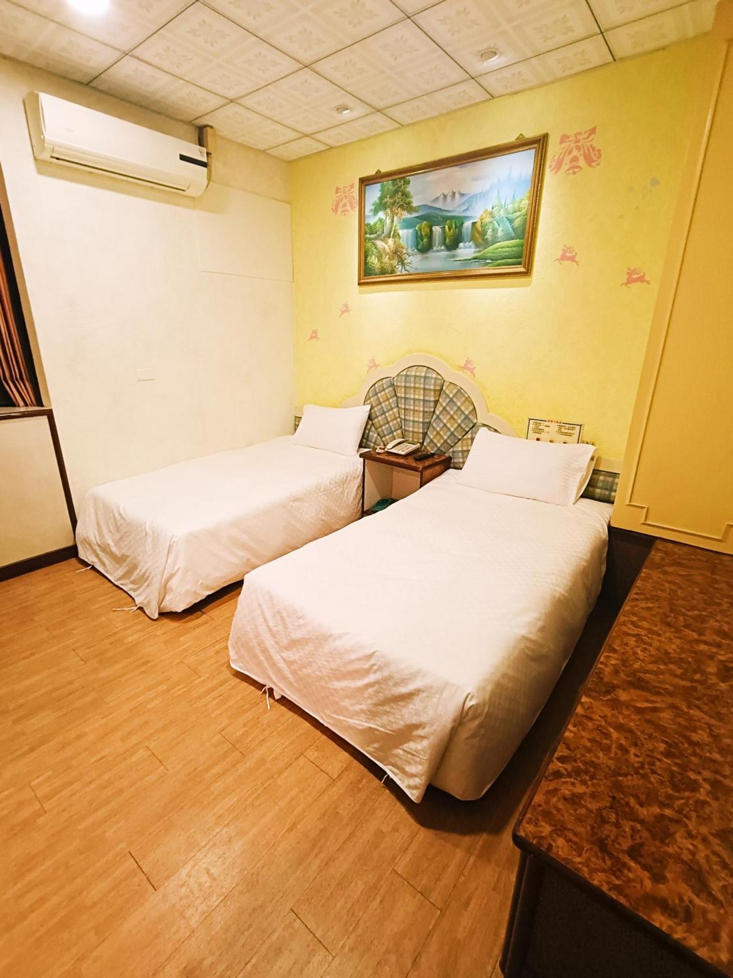 Shinge Hotel Hualien City Room photo